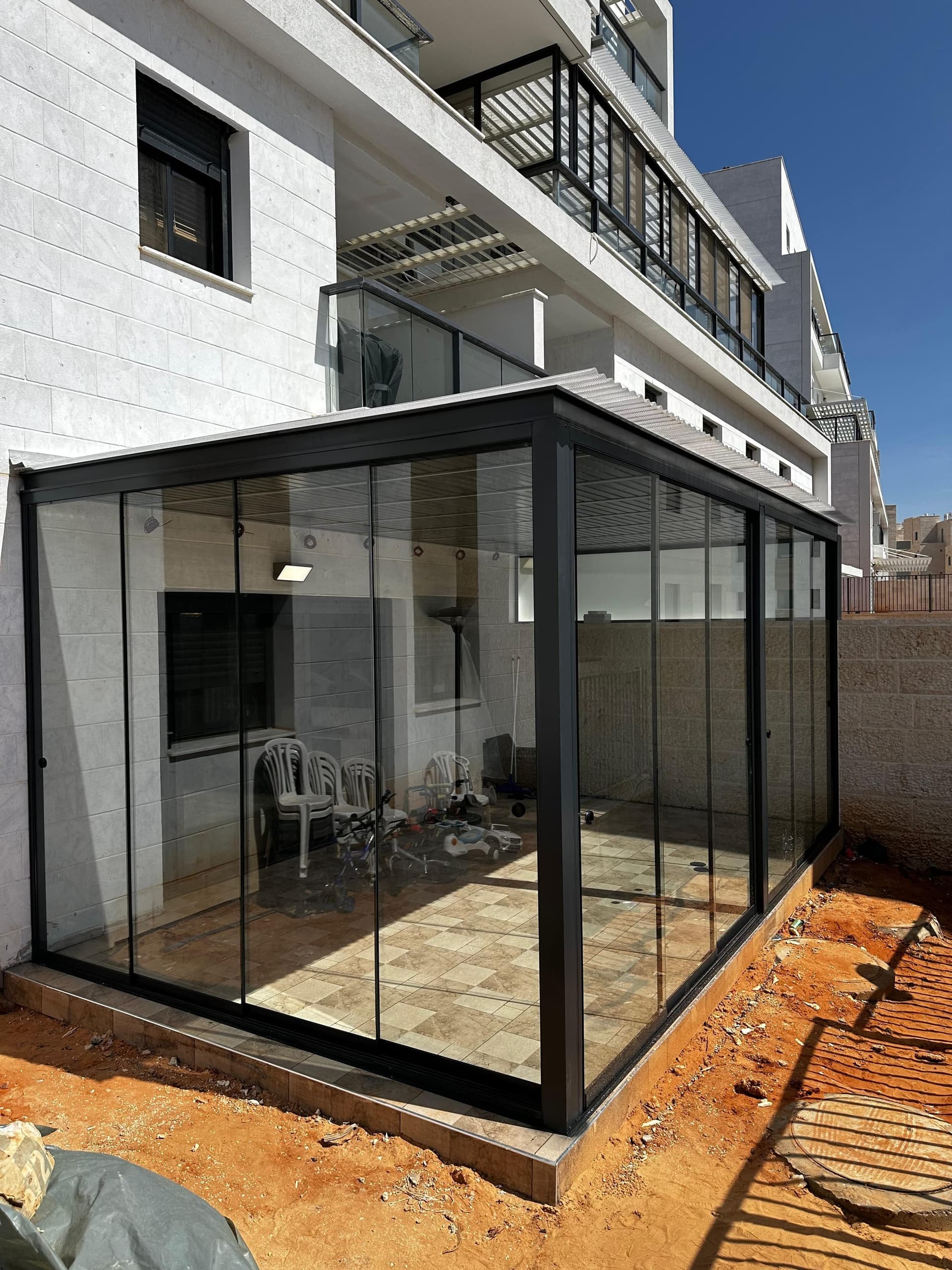 SLIDER NEXT — סגירת מרפסת בזכוכית, תצוגה מורחבת 7